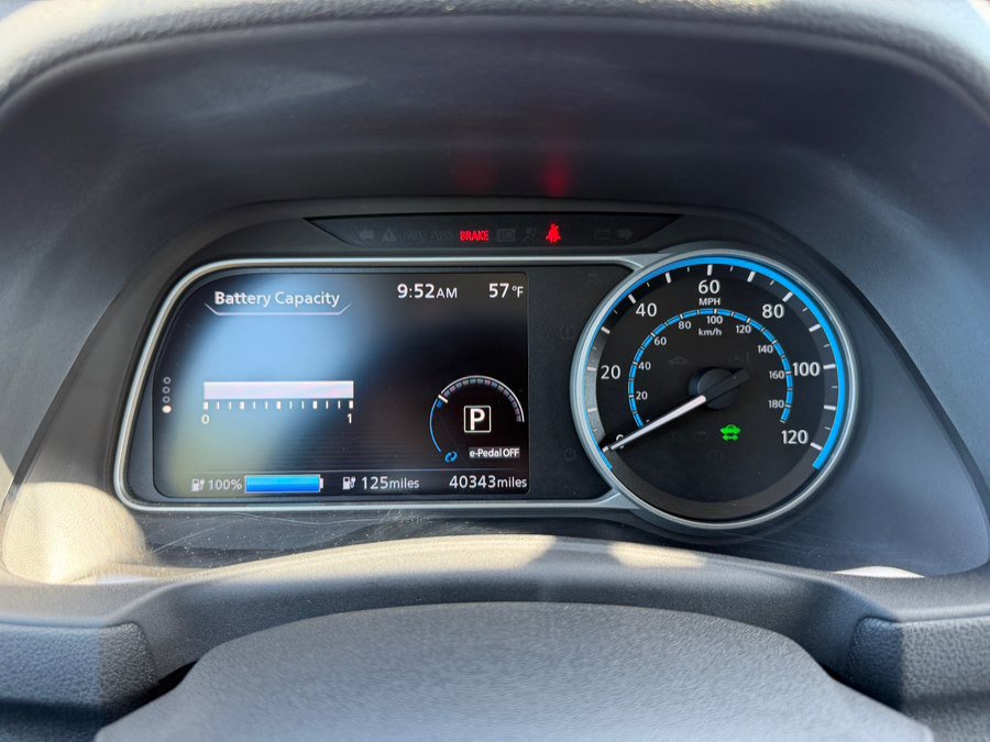 Used 2018 Nissan Leaf SV w/ Protection Package FWD image 14