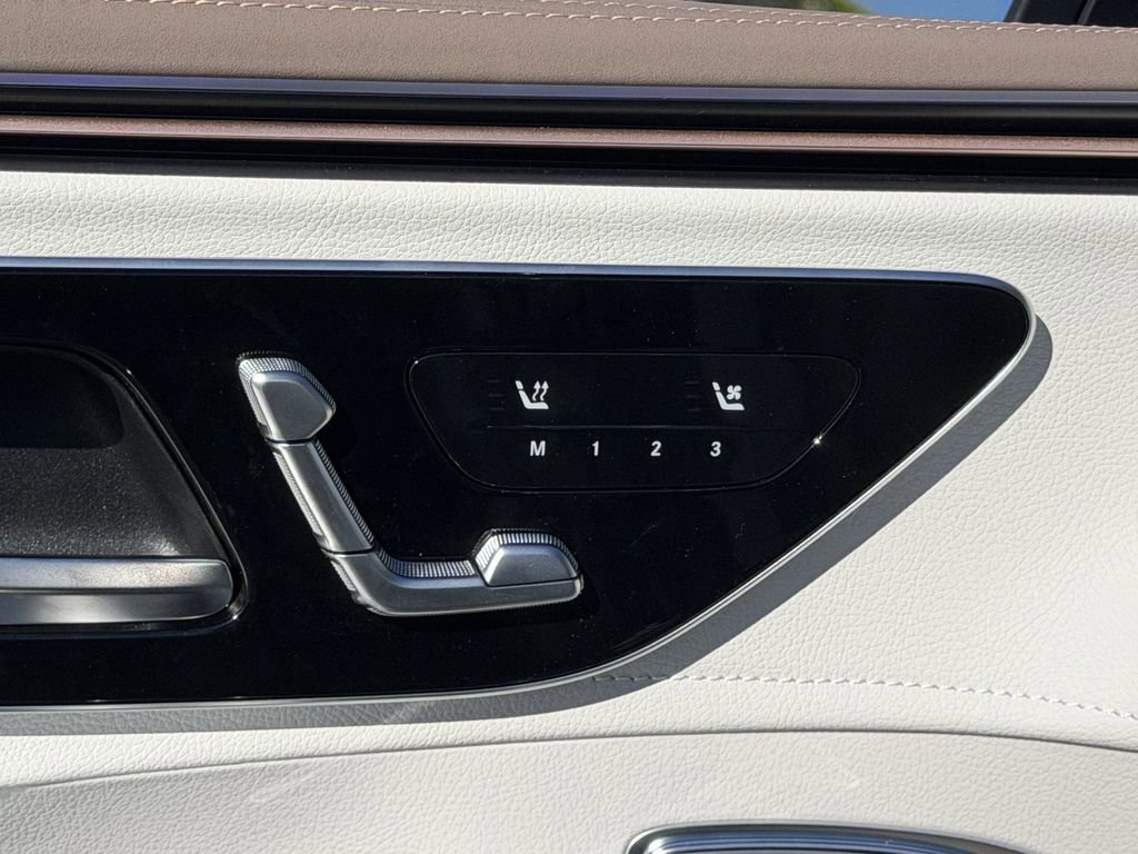 New 2026 Mercedes-Benz EQE 320 4MATIC SUV image 16