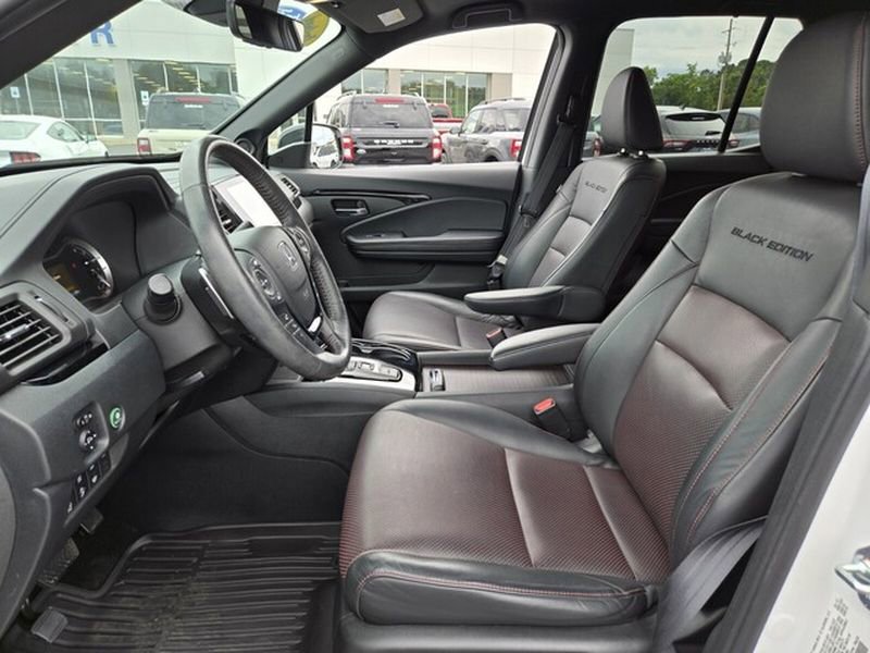 Used 2021 Honda Ridgeline Black Edition image 11