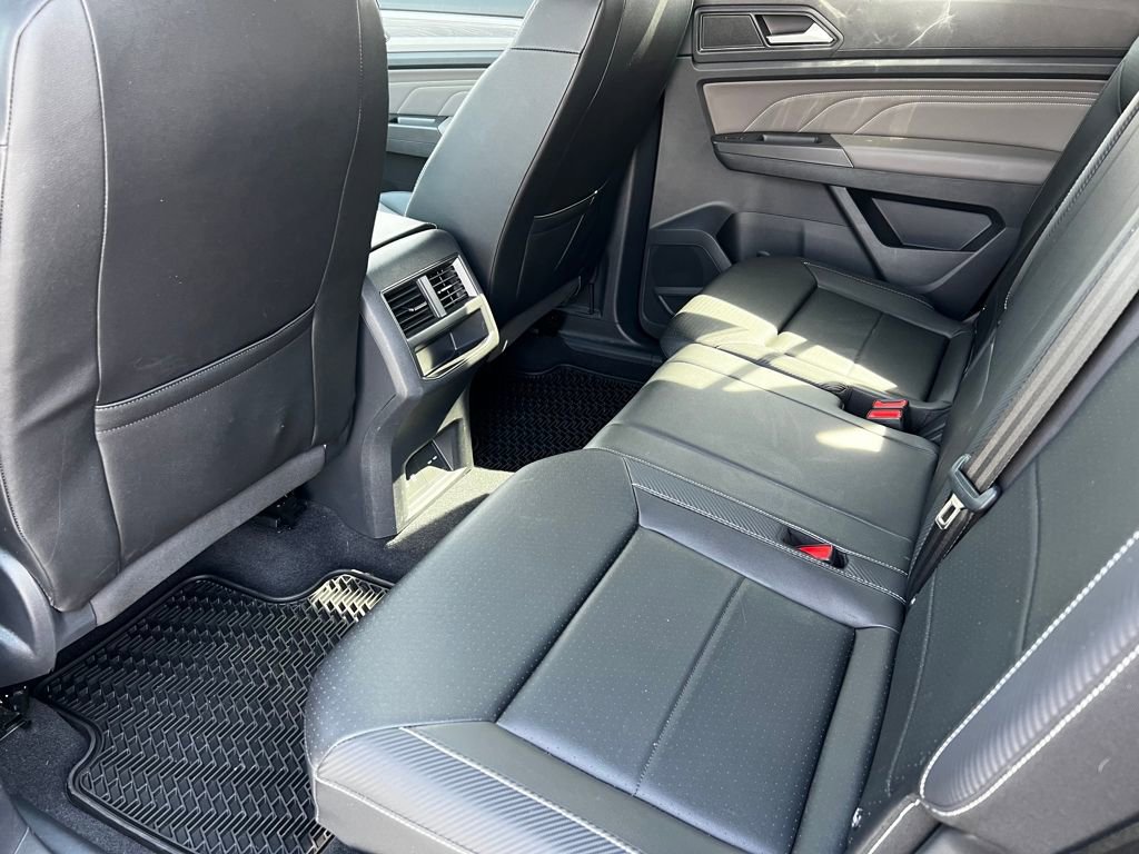 Used 2023 Volkswagen Atlas Cross Sport SE image 10