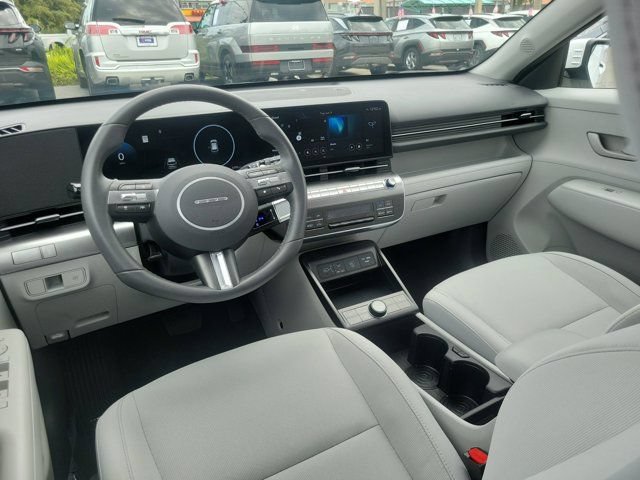 Certified 2025 Hyundai Kona Electric SEL FWD image 12