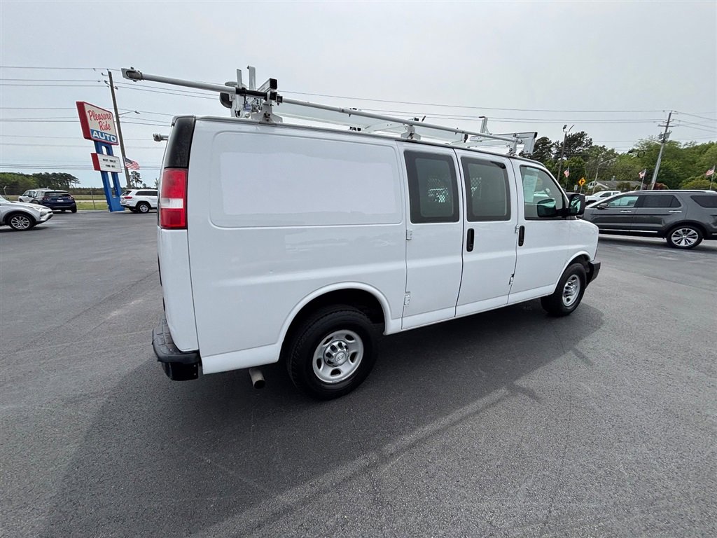 Used 2017 Chevrolet Express 2500 w/ Cold Climate Package RWD image 6