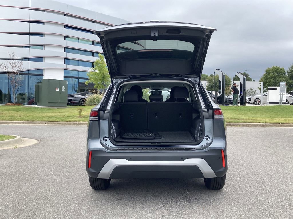 New 2025 Volkswagen Tiguan S image 14