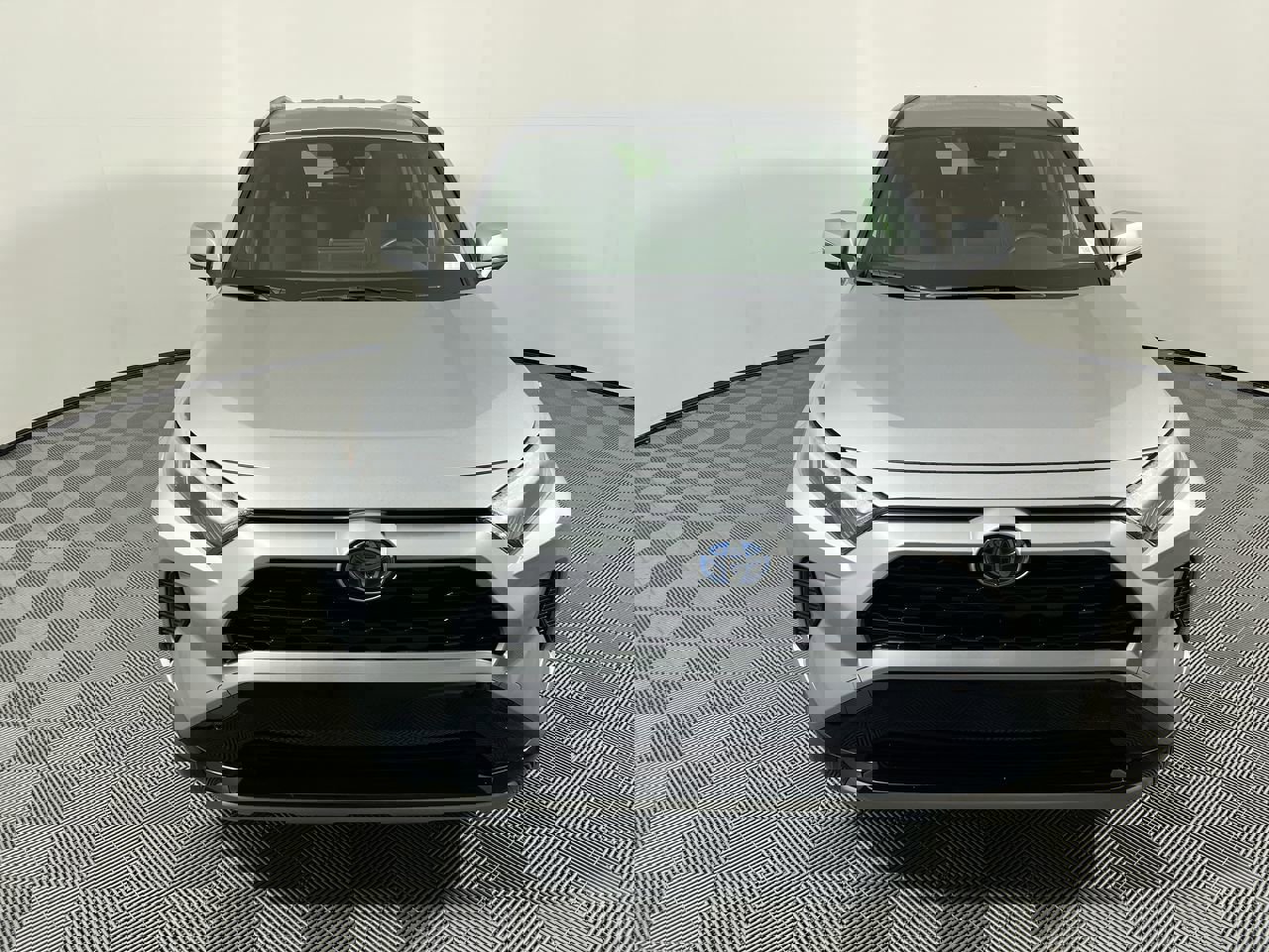 Used 2023 Toyota RAV4 SE image 8