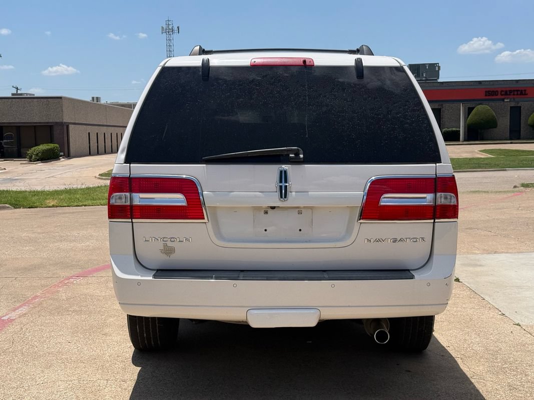 Used 2013 Lincoln Navigator L 4WD w/ HD Trailer Tow Pkg image 5