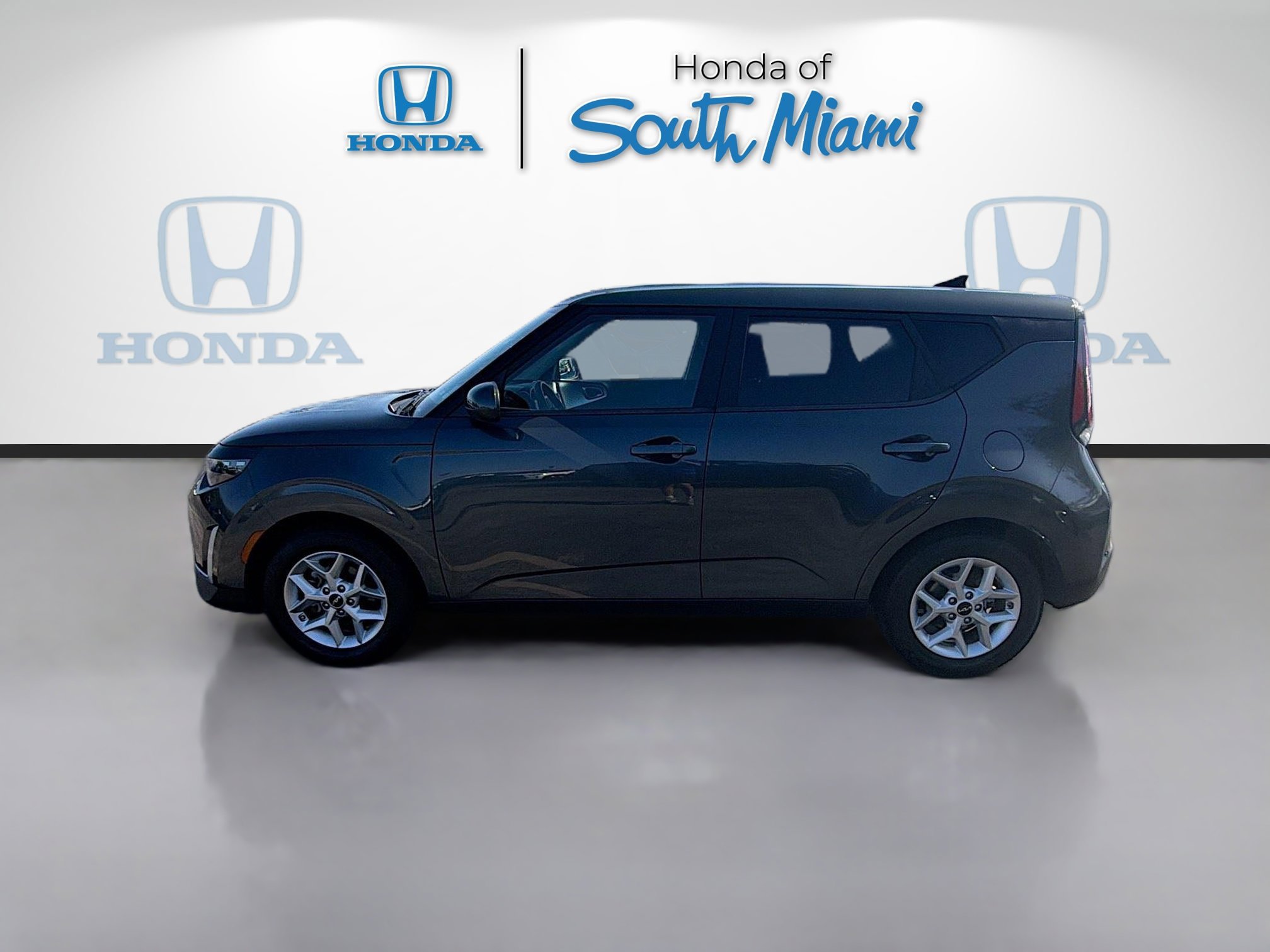 Used 2024 Kia Soul LX w/ Option Group 015 image 4