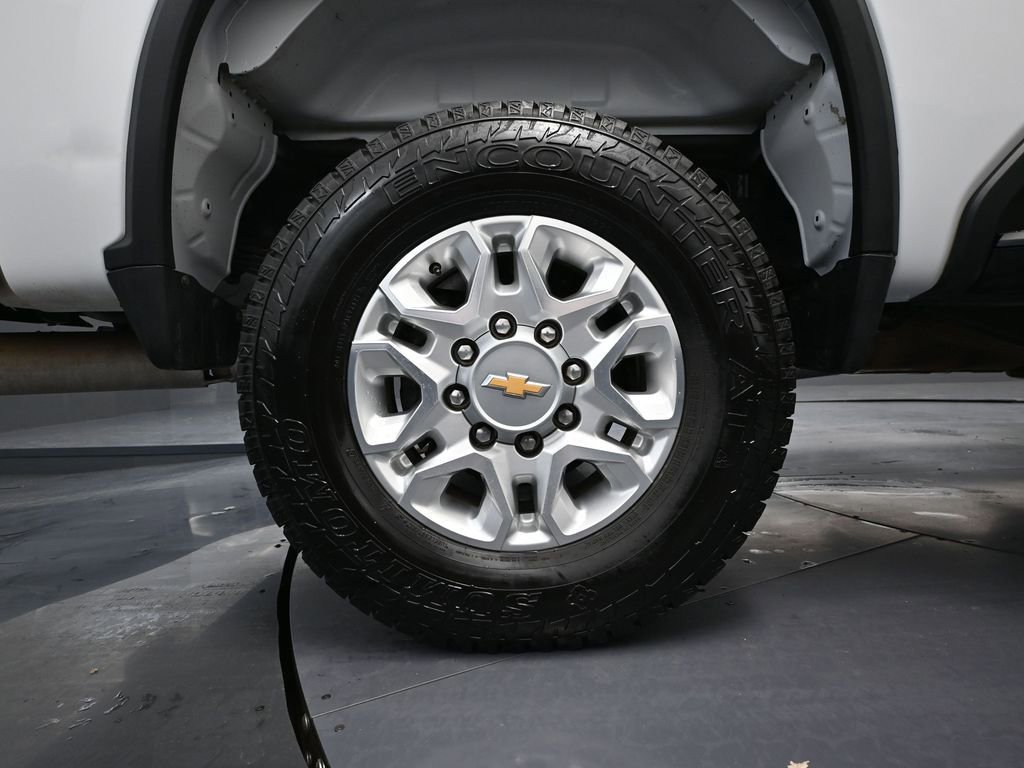 Used 2023 Chevrolet Silverado 2500 LT image 17