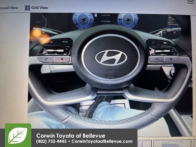 Used 2025 Hyundai Elantra Limited image 16