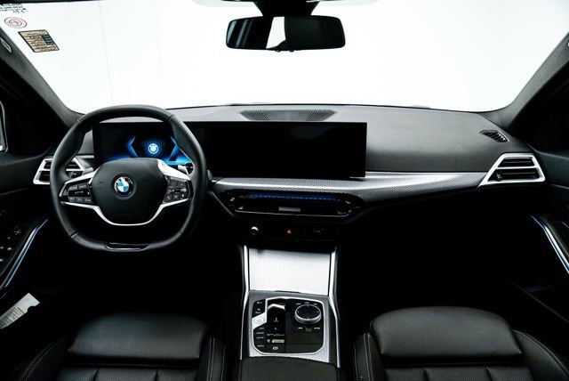 Used 2025 BMW 330i xDrive Sedan image 15