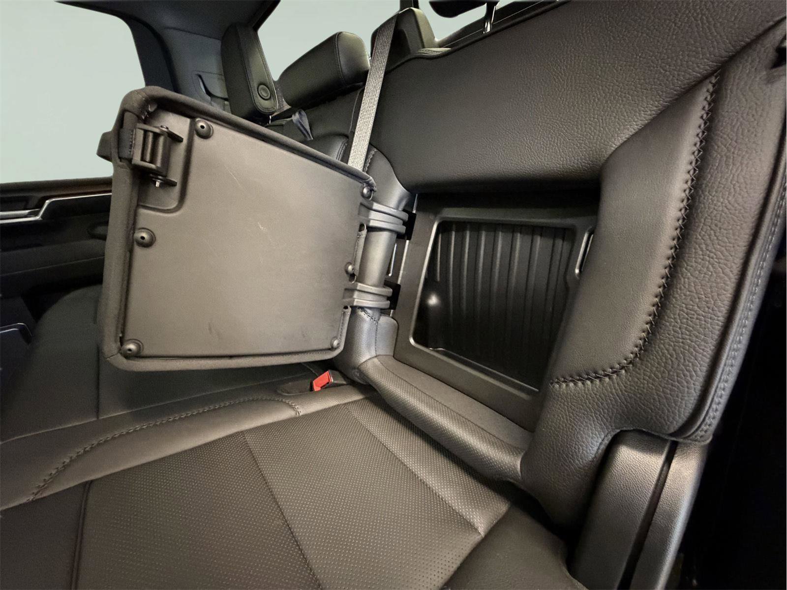 Certified 2025 GMC Sierra 3500 Denali w/ Denali Reserve Package image 37