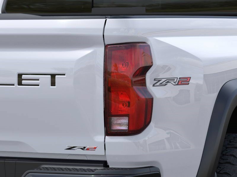 New 2026 Chevrolet Colorado ZR2 w/ Technology Package AWD/4WD image 11