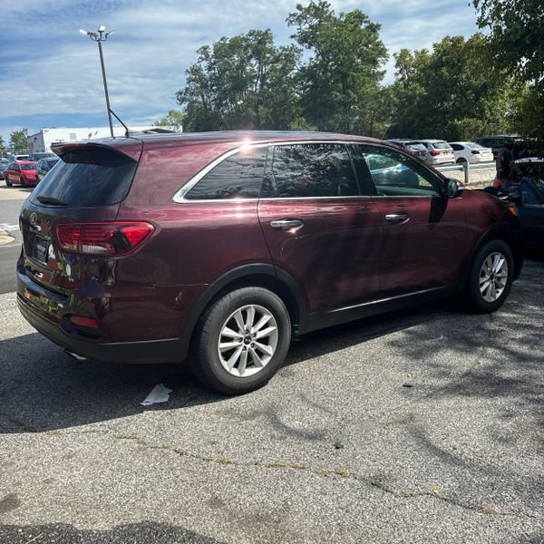 Used 2019 Kia Sorento FWD V6 image 17