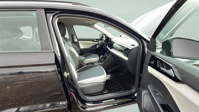 New 2026 Volkswagen Taos S image 22