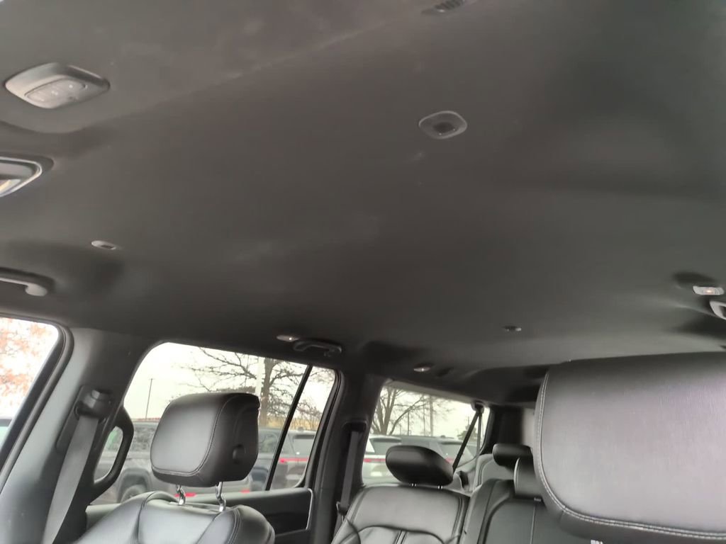 Used 2026 Jeep Grand Wagoneer Limited image 31