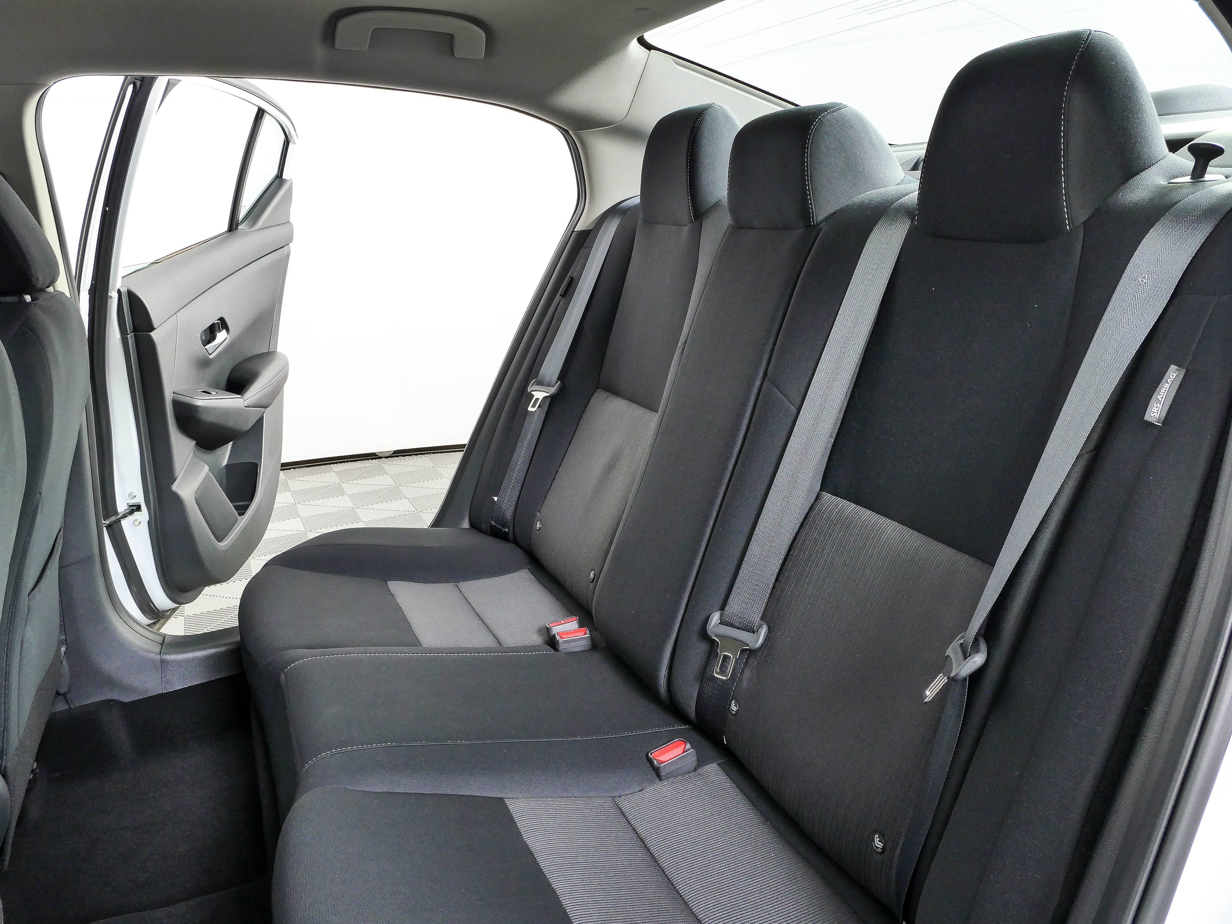 Used 2023 Nissan Sentra SV FWD image 18