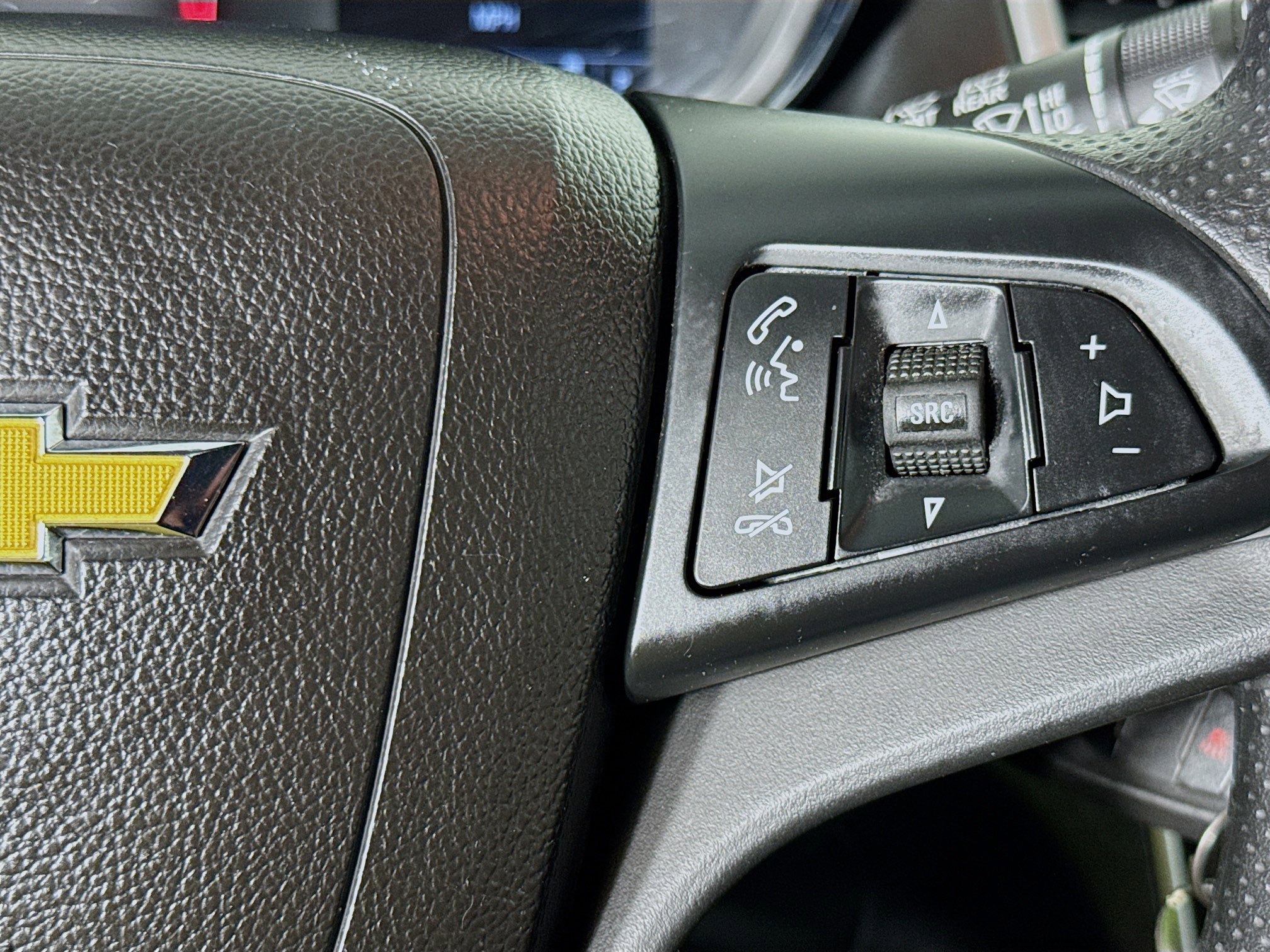 Used 2021 Chevrolet Trax LS w/ Tint and Cruise Package FWD image 14