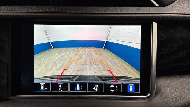 Used 2023 GMC Yukon Denali AWD/4WD image 13