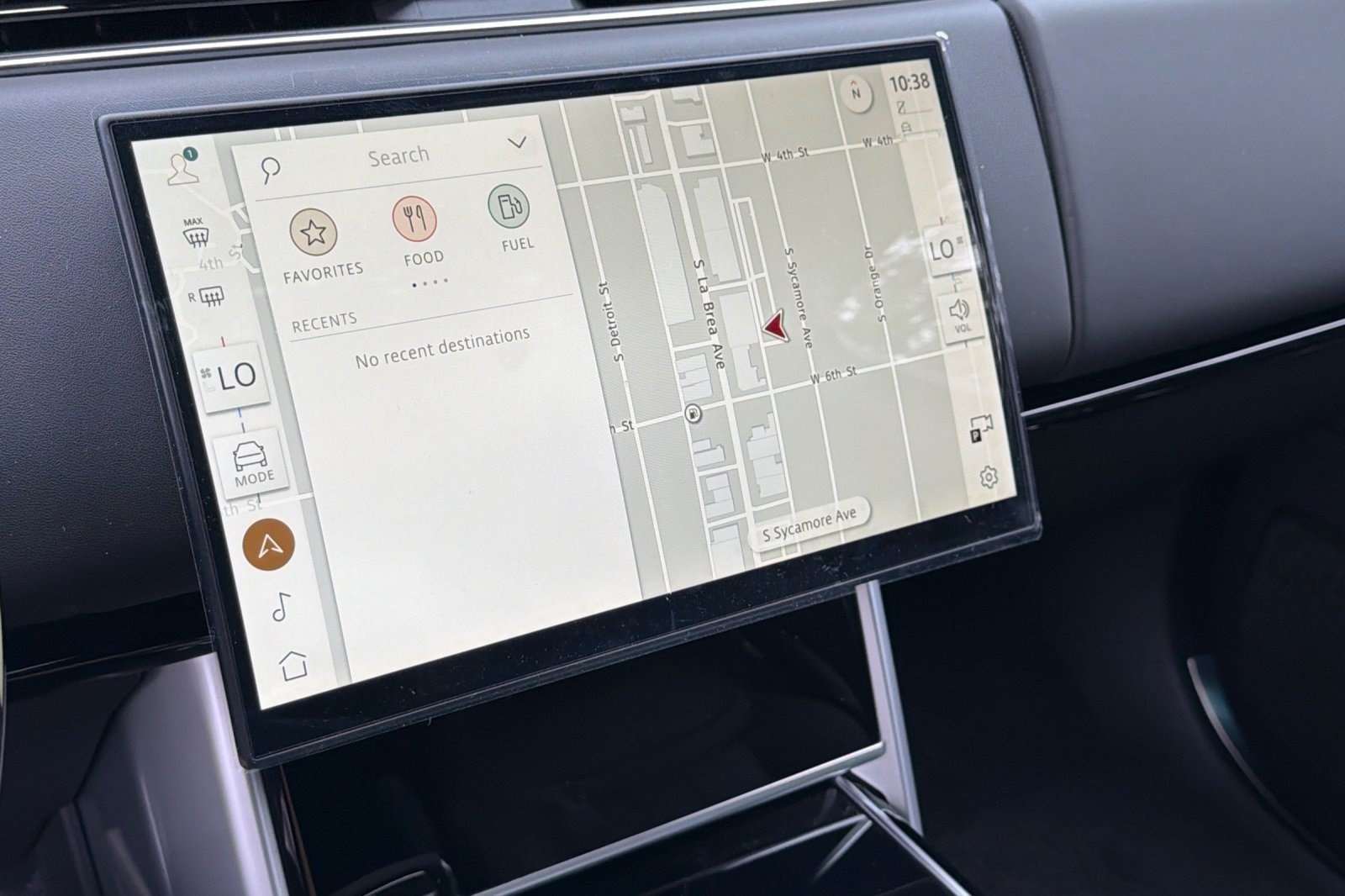 New 2026 Land Rover Range Rover Autobiography AWD/4WD image 17