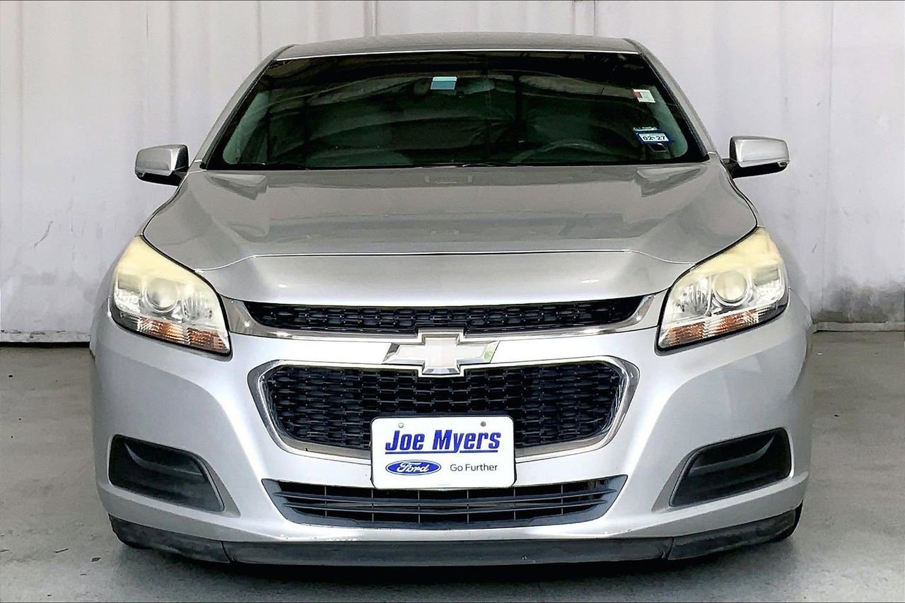 Used 2016 Chevrolet Malibu LT FWD image 3