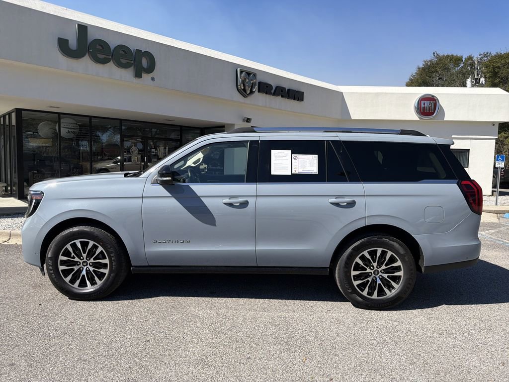 Used 2025 Ford Expedition Platinum image 8