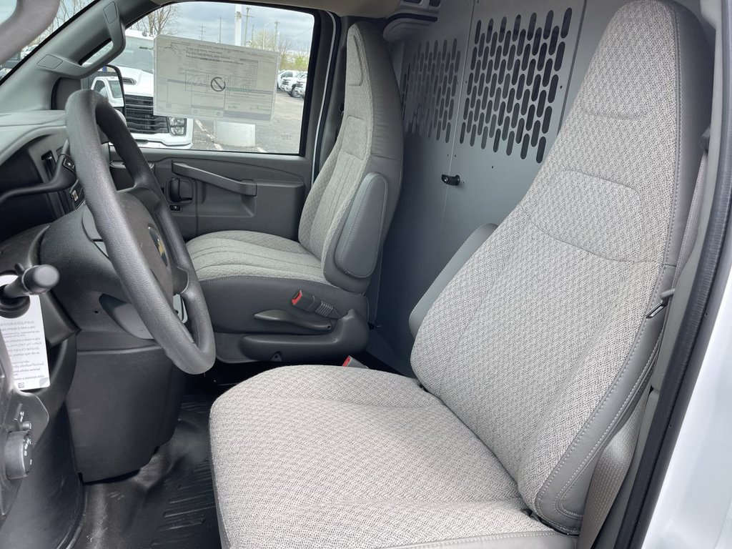 New 2026 Chevrolet Express 2500 Extended w/ Driver Convenience Package RWD image 7