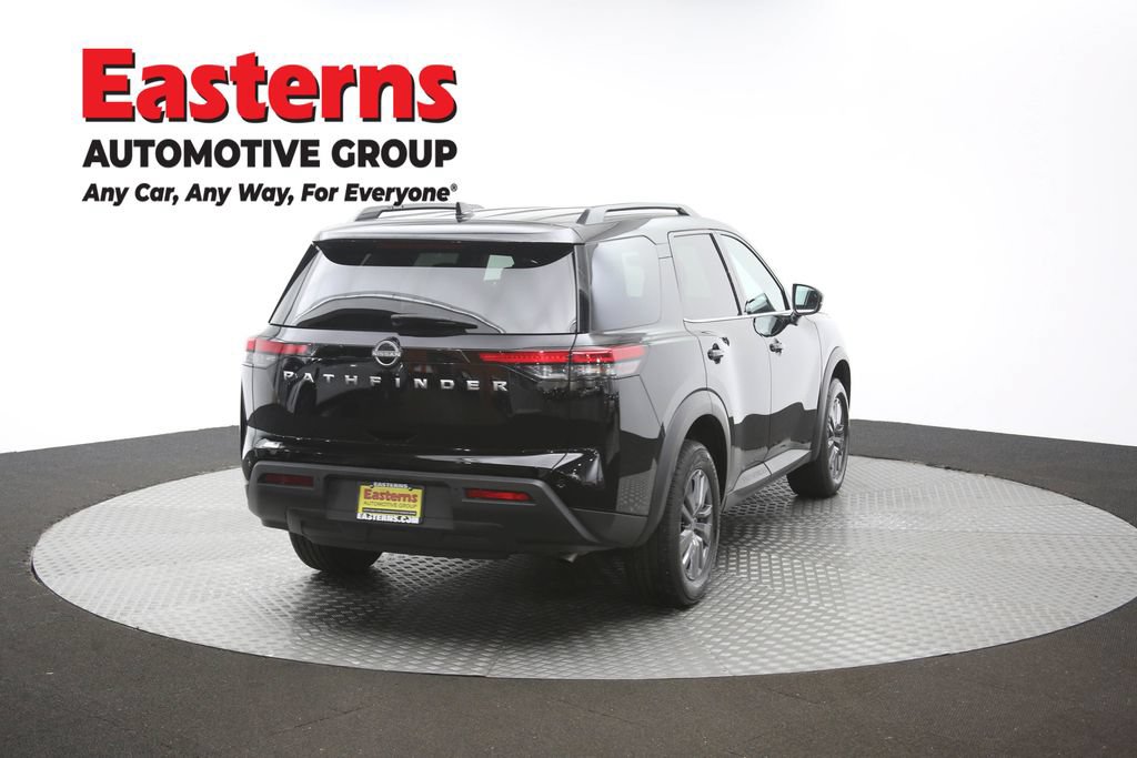 Used 2025 Nissan Pathfinder SV FWD image 41
