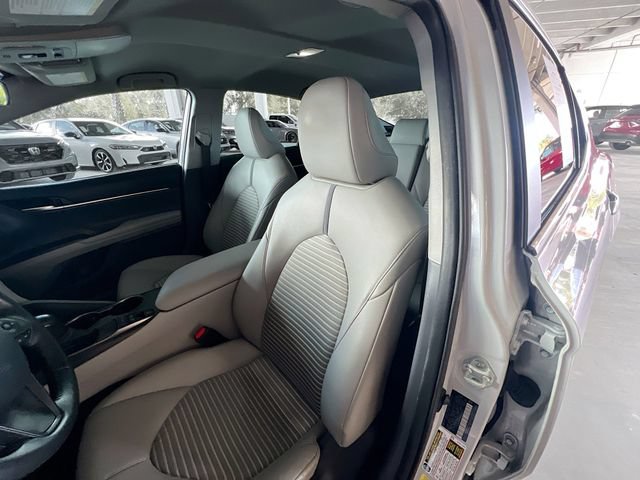 Used 2024 Toyota Camry SE FWD image 10