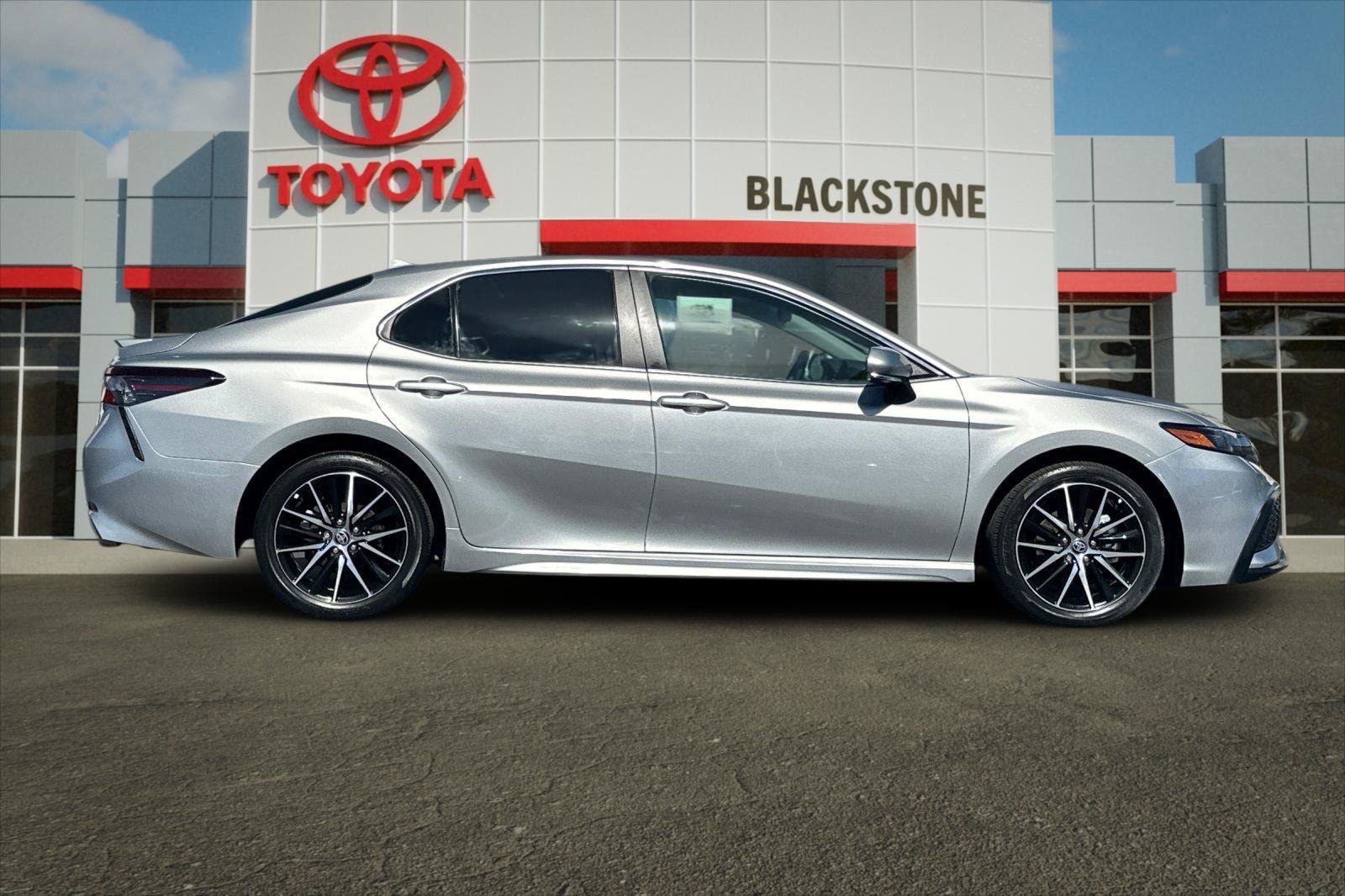 Certified 2024 Toyota Camry SE FWD image 2