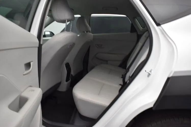Used 2025 Hyundai Kona SEL FWD image 15