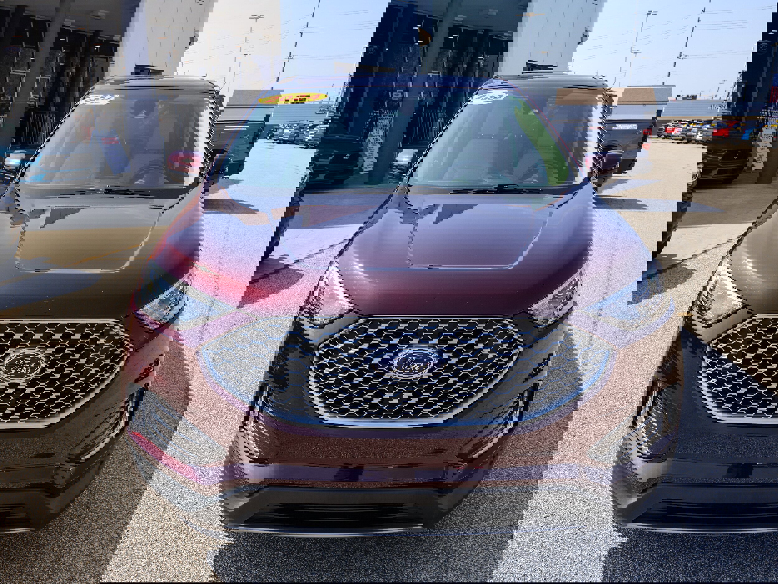 Used 2024 Ford Edge SEL w/ Convenience Package image 8