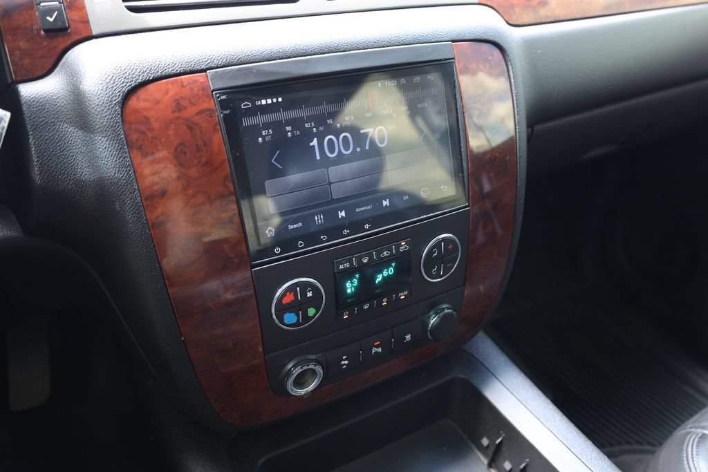 Used 2011 Chevrolet Silverado 1500 LTZ AWD/4WD image 15