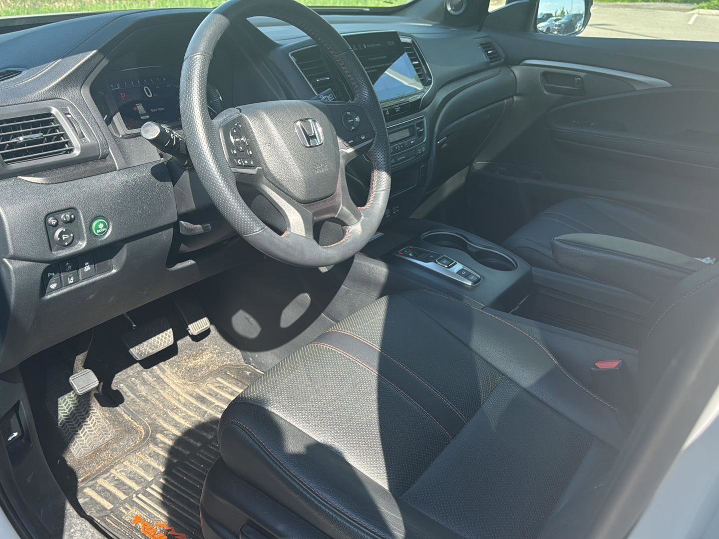 Used 2023 Honda Passport TrailSport image 12