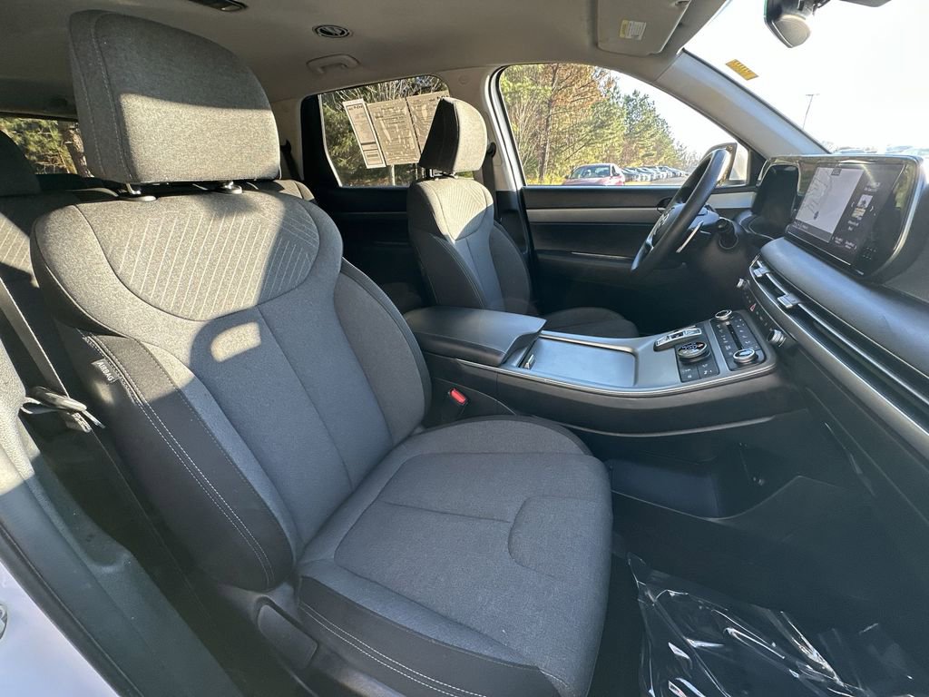 Used 2023 Hyundai Palisade SE w/ Cargo Package image 28