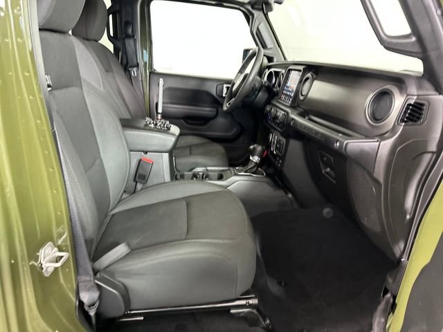 Used 2023 Jeep Wrangler Unlimited w/ Cold Weather Group image 28