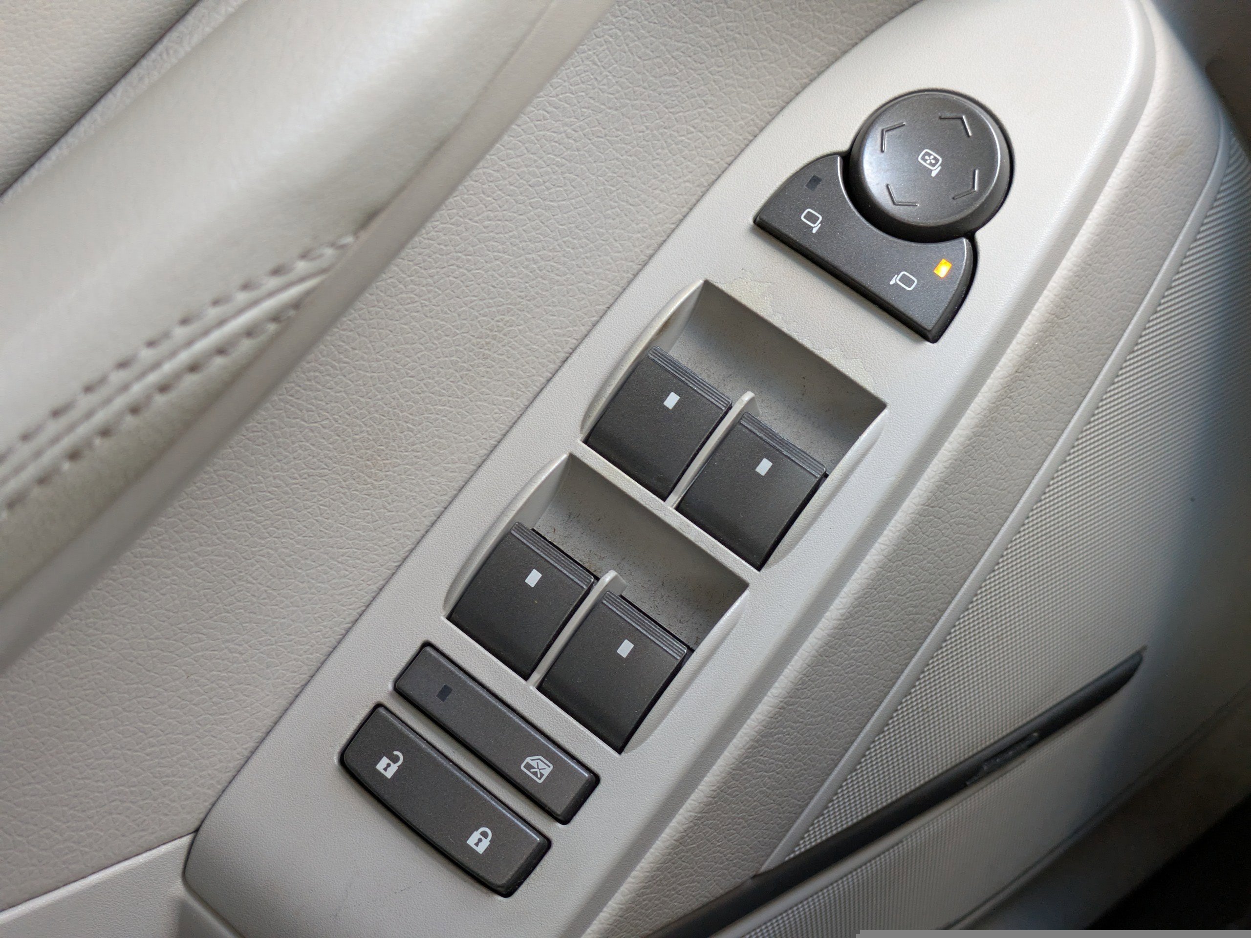 Used 2010 Cadillac CTS Premium image 18