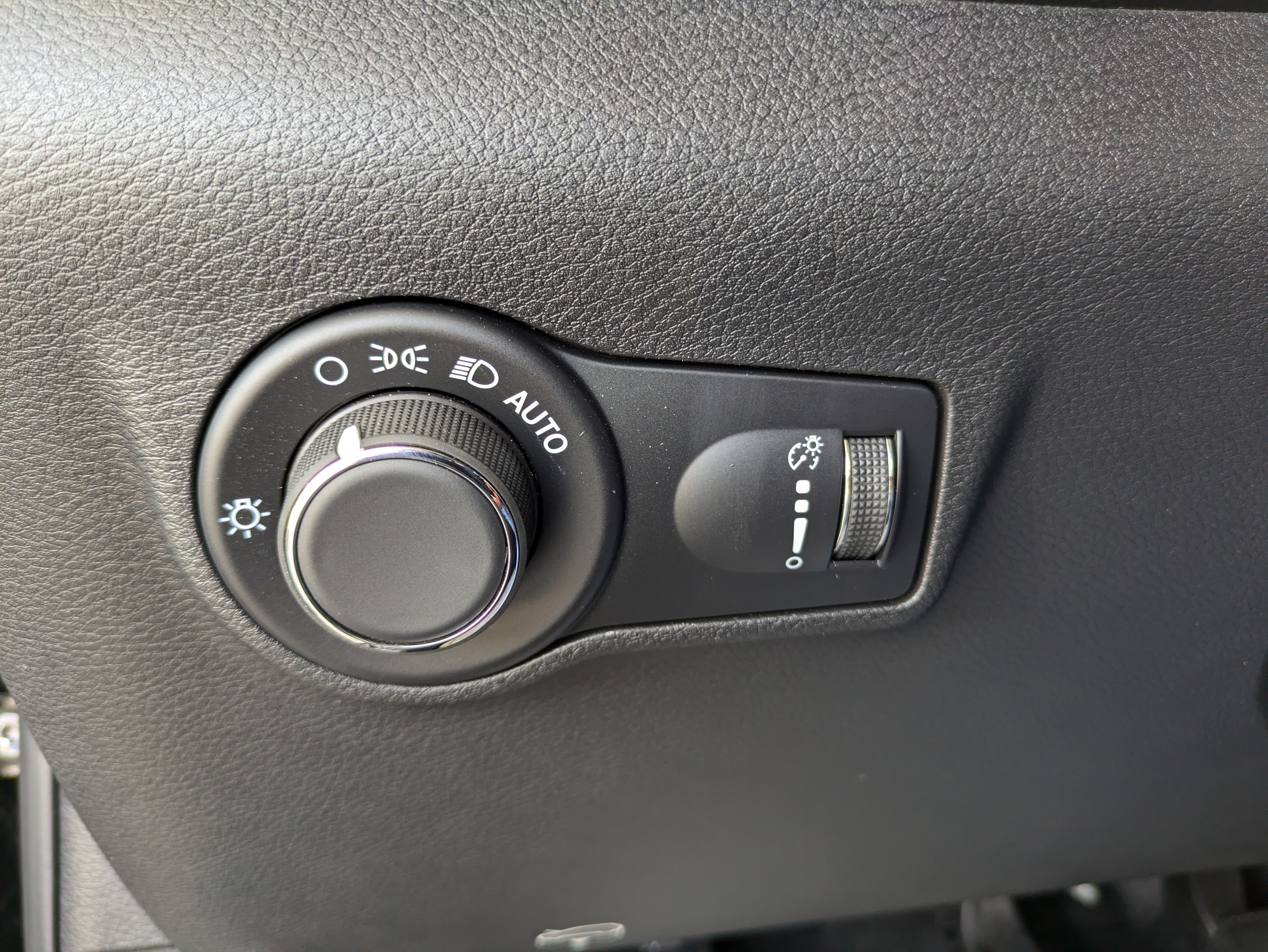 New 2025 Jeep Compass Sport AWD/4WD image 23