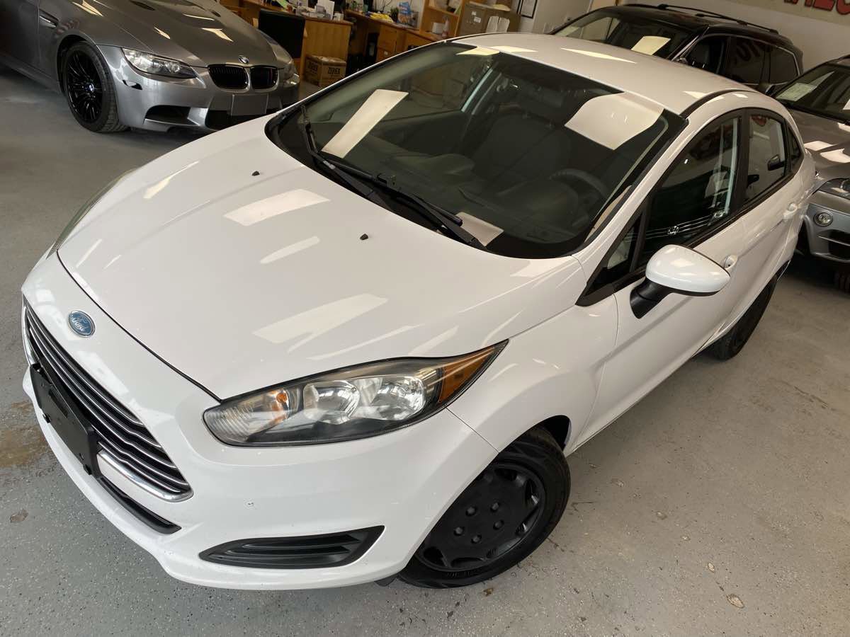 Used 2015 Ford Fiesta S FWD image 2