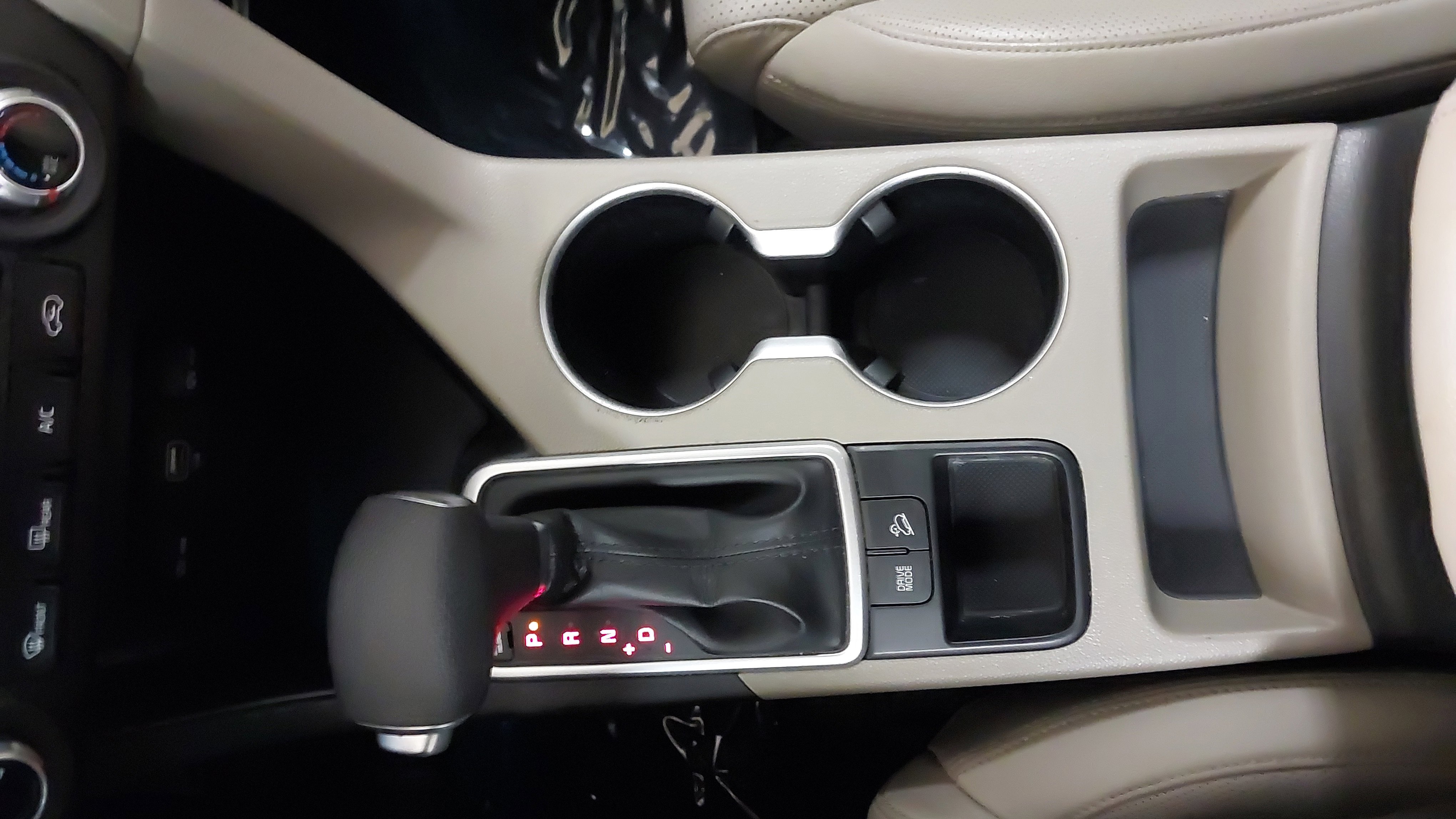 Used 2022 Kia Sportage Nightfall Edition image 21