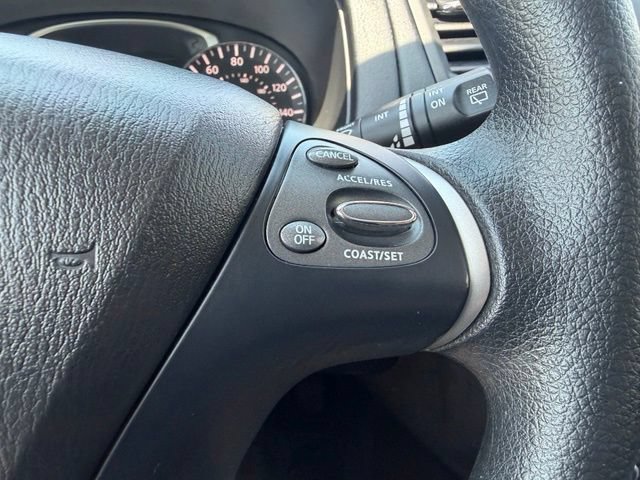 Used 2018 Nissan Pathfinder S AWD/4WD image 14