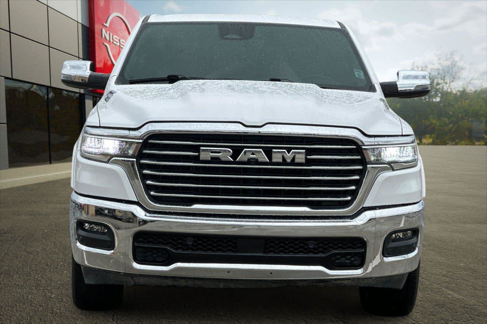 Used 2025 RAM 1500 Laramie AWD/4WD image 10