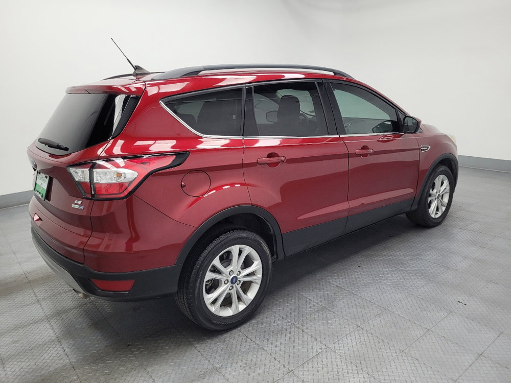 Used 2018 Ford Escape SE w/ SE Sync 3 Package image 10