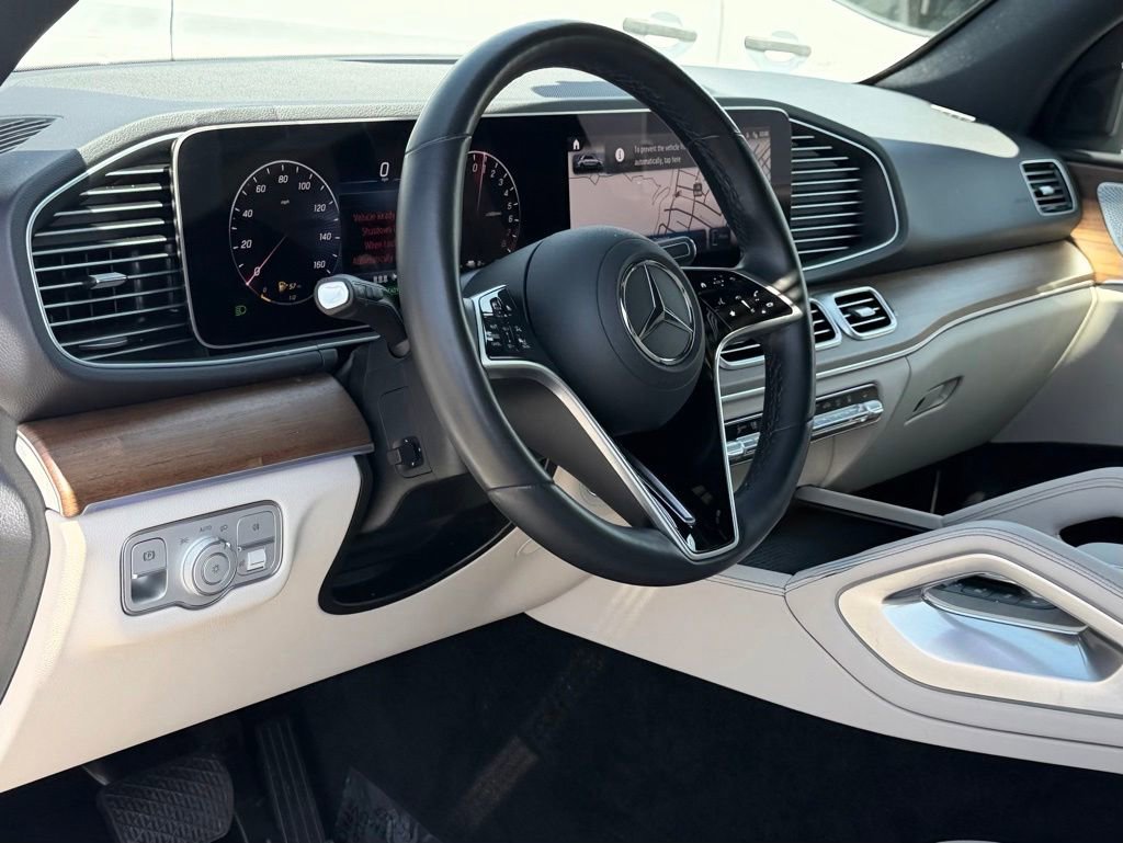 Used 2024 Mercedes-Benz GLE 450e 4MATIC image 30