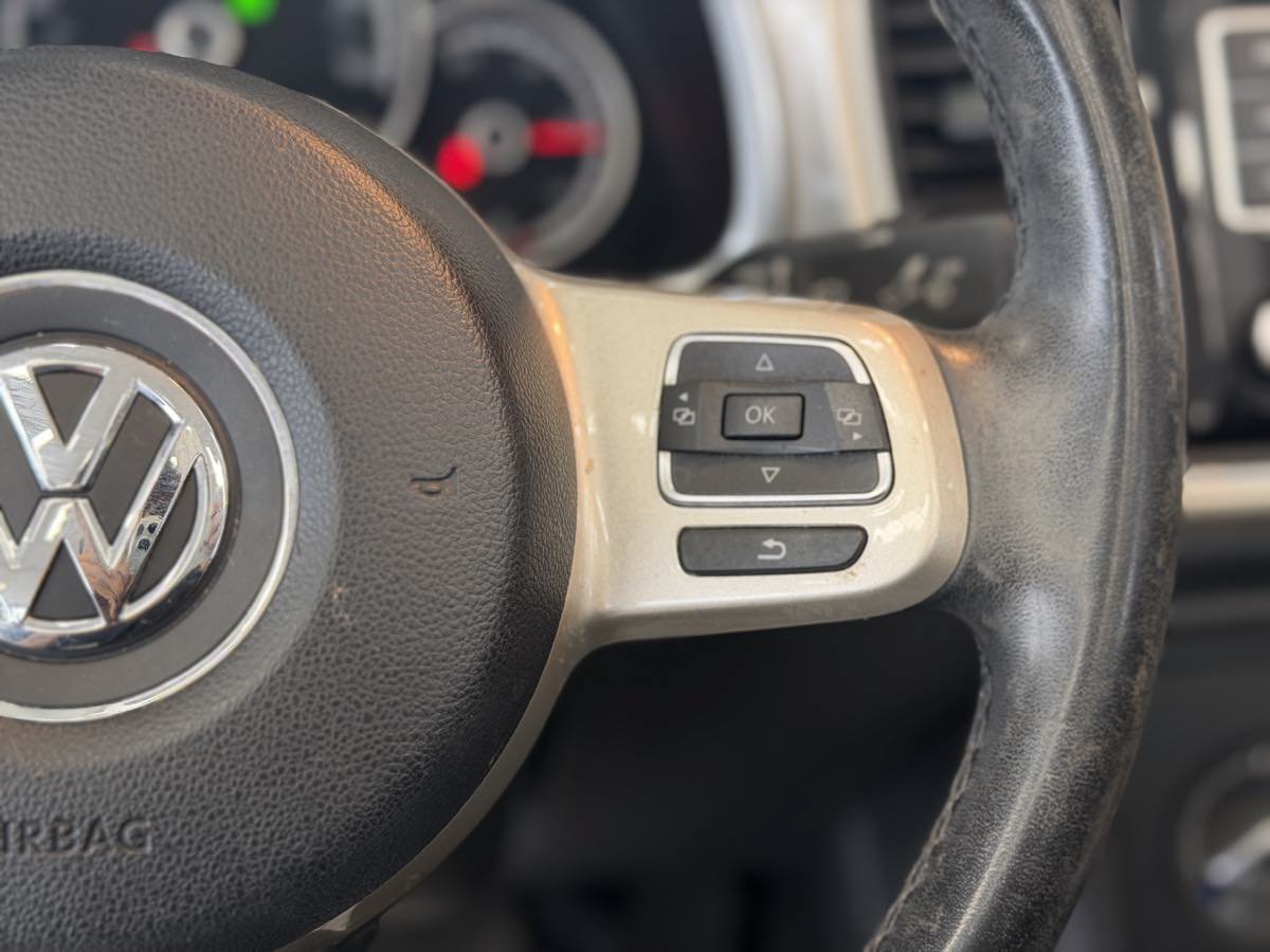 Used 2013 Volkswagen Beetle 2.5 FWD image 39