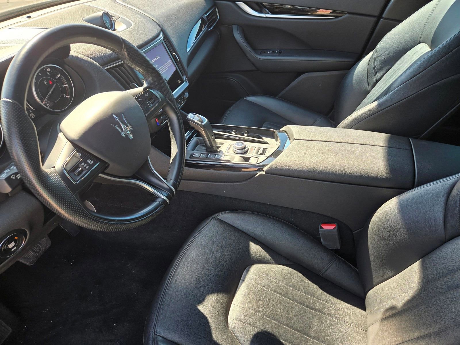 Used 2022 Maserati Levante GT image 11