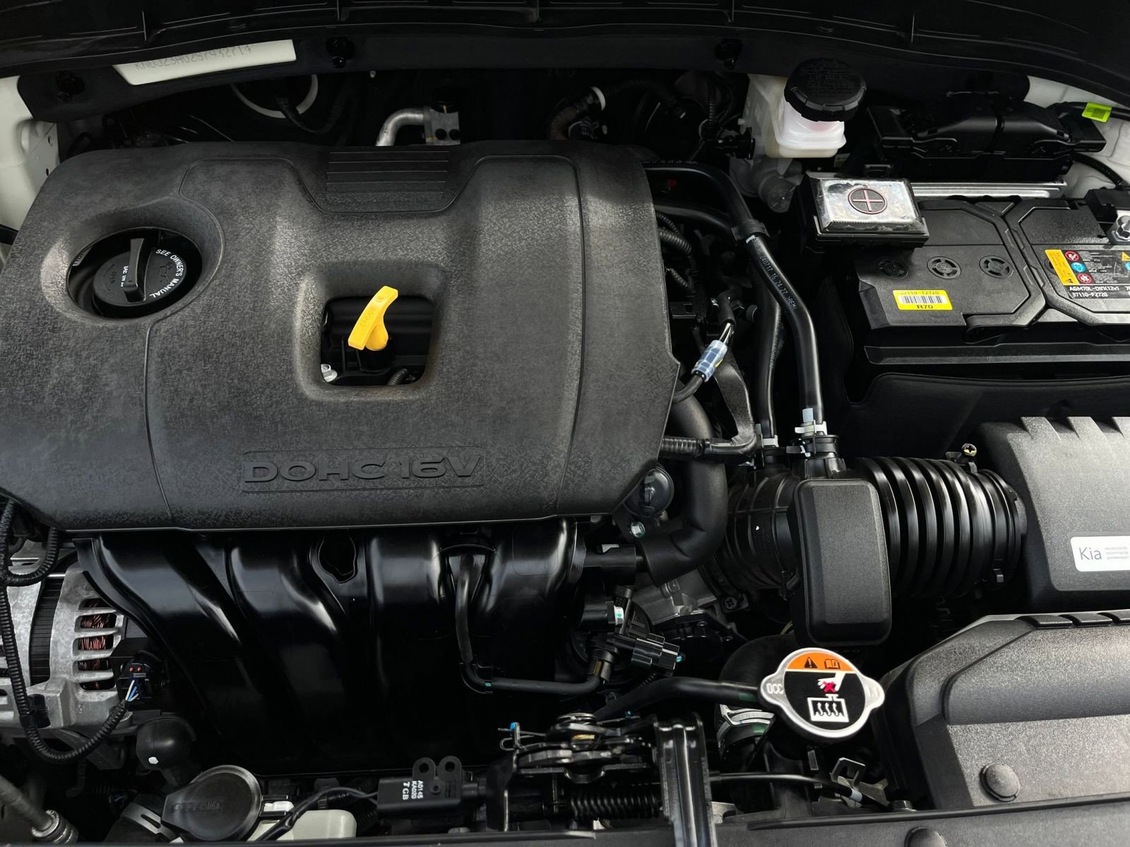 Used 2025 Kia Soul LX w/ LX Technology Package FWD image 32