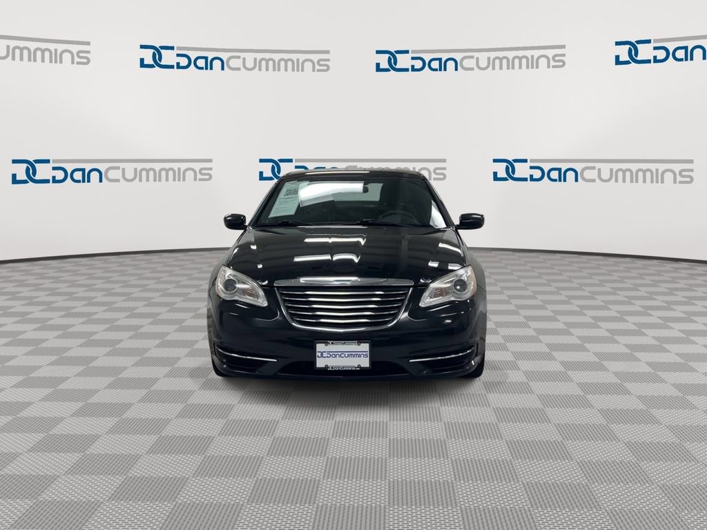 Used 2012 Chrysler 200 LX image 3