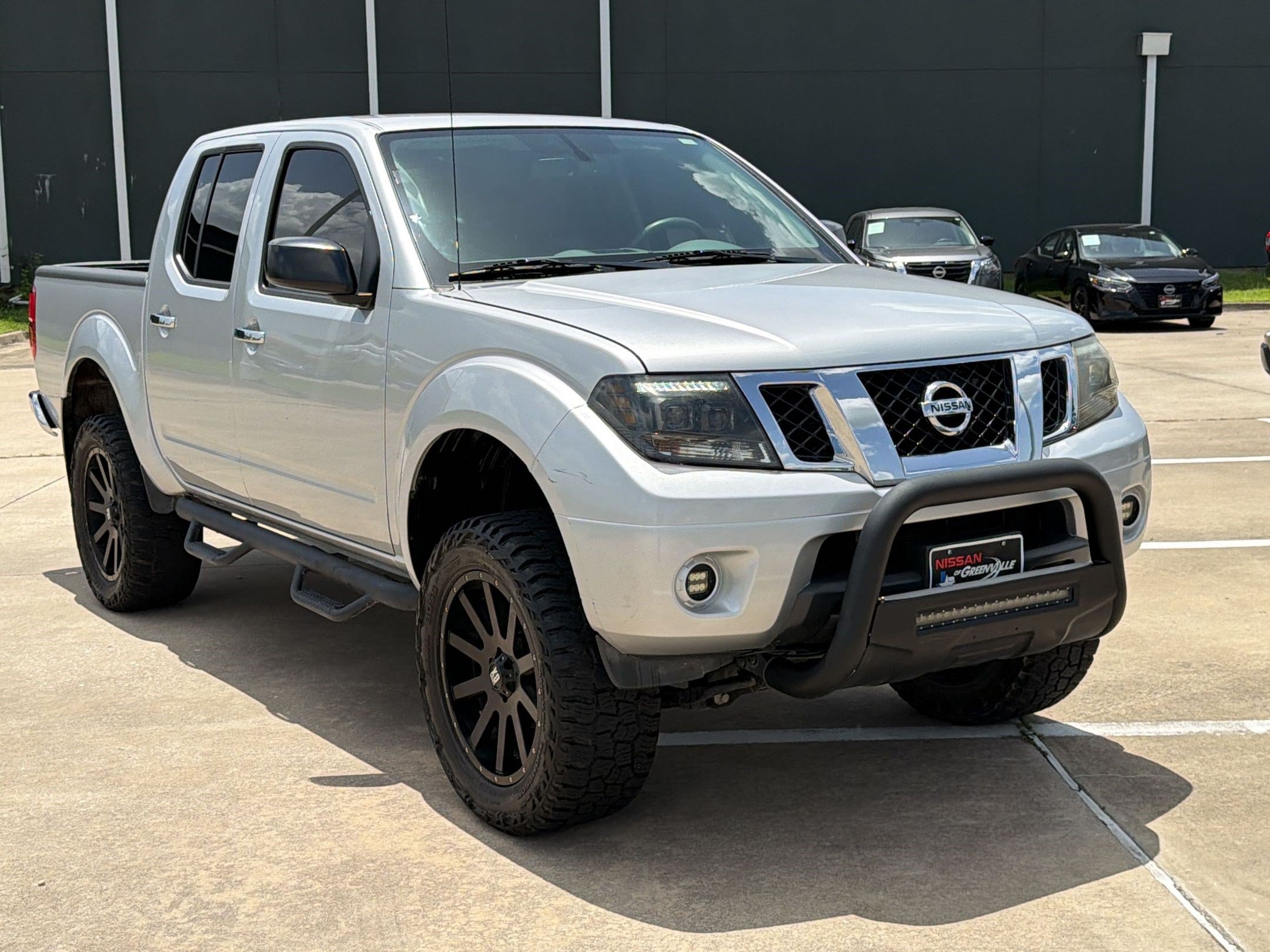 Used 2020 Nissan Frontier SV RWD image 7