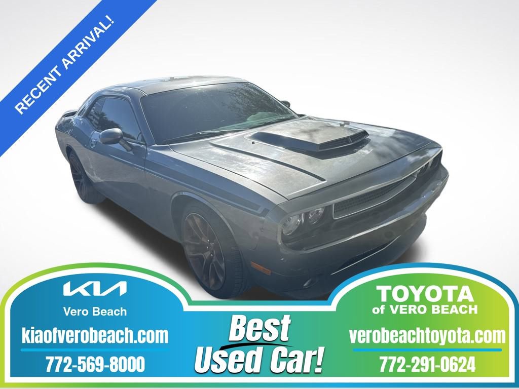 Used 2011 Dodge Challenger R/T video 1