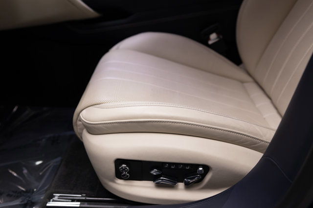 Used 2021 Bentley Flying Spur W12 image 47