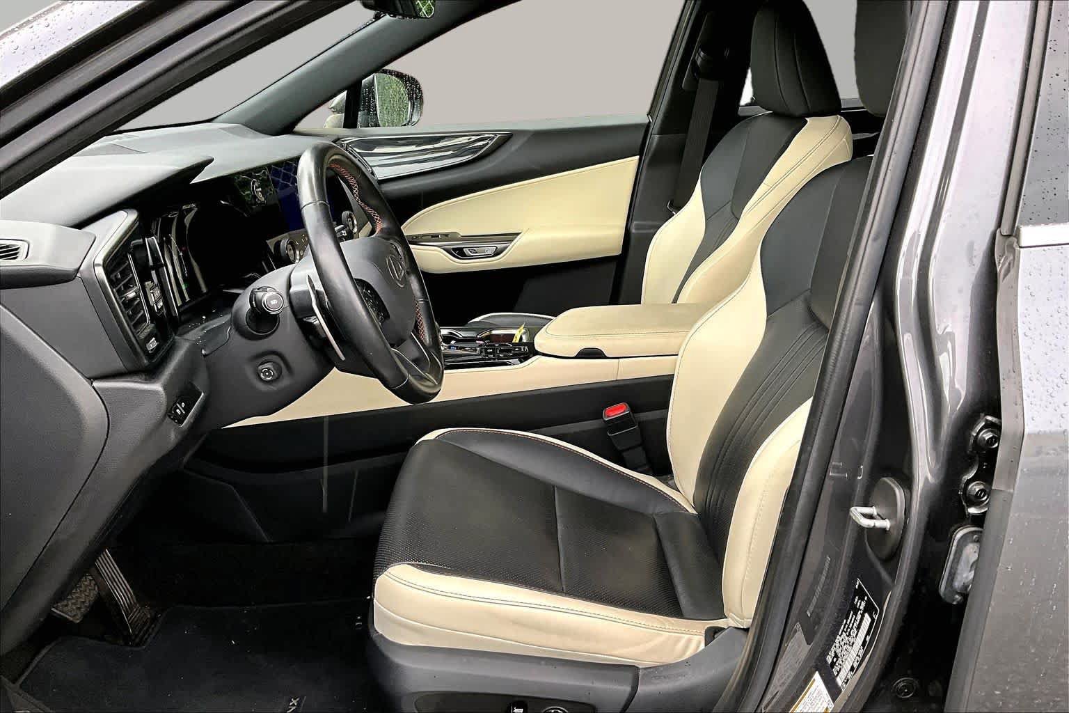 Used 2024 Lexus NX 350h AWD image 8